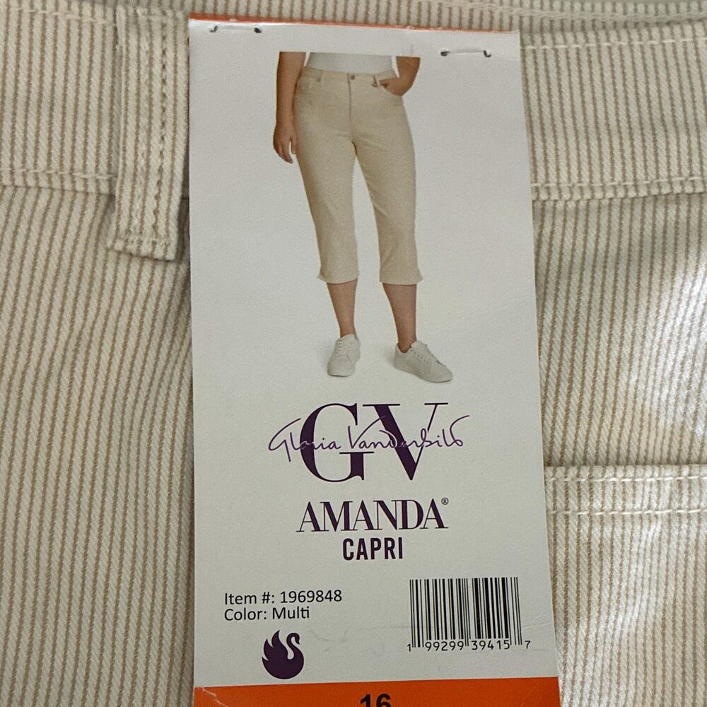 Gloria Vanderbilt Women’s Sz 16 Beige/White Striped Capri Pants Straight Leg